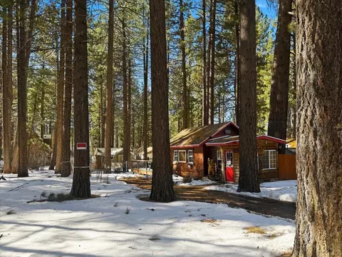 450 Georgia St, Big Bear Lake, CA 92315