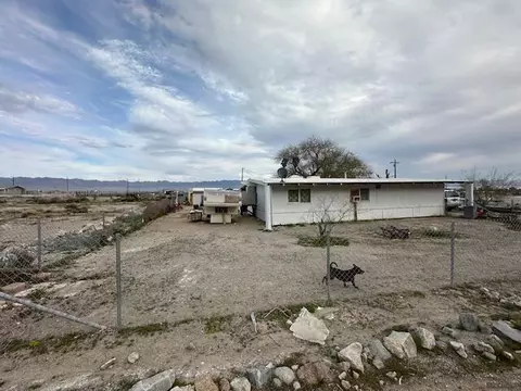 Exterior - 82615 4th St, Trona, CA 93562 photo 7 of 13