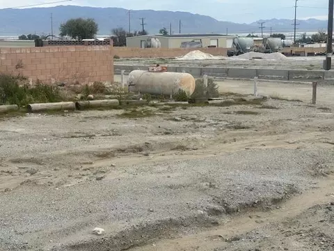 Exterior - 82615 4th St, Trona, CA 93562 photo 10 of 13