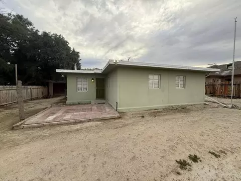 13775 Benton St, Trona, CA 93562