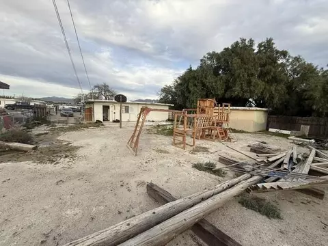 Exterior - 13775 Benton St, Trona, CA 93562 photo 7 of 9