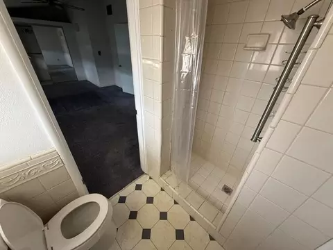 Bath - 84619 11th St, Trona, CA 93562 photo 3 of 3