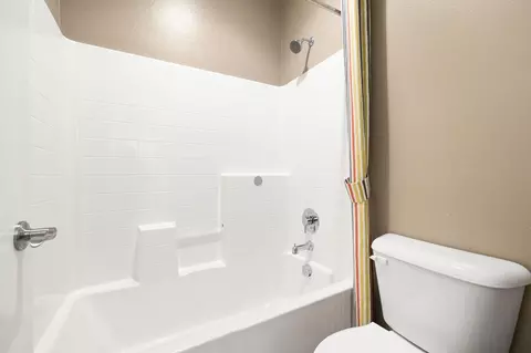 Bath - 41371 Doyle St, Indio, CA 92203 photo 3 of 6