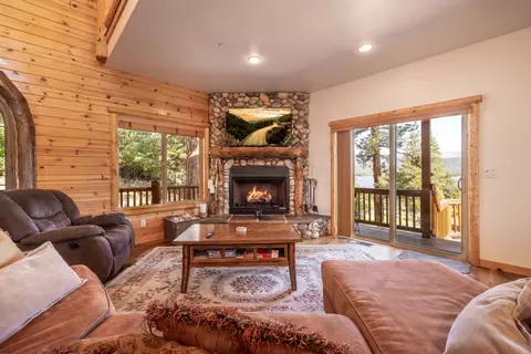 Living - 39737 Flicker Rd, Fawnskin, CA 92333 photo 2 of 4