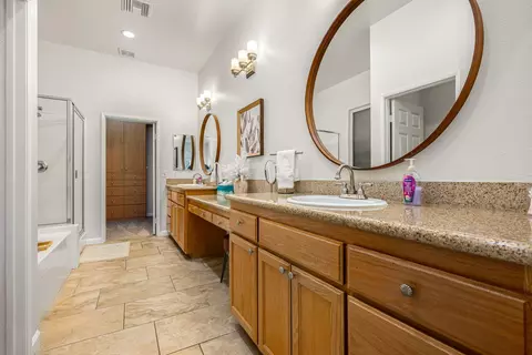 Bath - 48908 Heifitz Dr, Indio, CA 92201 photo 1 of 4