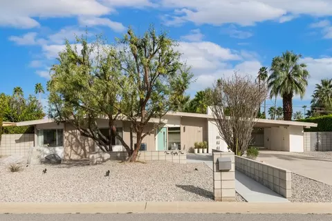 282 N Orchid Tree Ln, Palm Springs, CA 92262