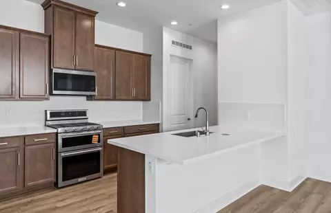 Kitchen - 80-685 San Clemente Dr, Indio, CA 92203 photo 2 of 6