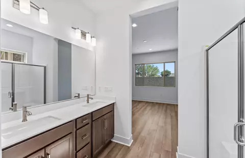Bath - 80-685 San Clemente Dr, Indio, CA 92203 photo 3 of 4