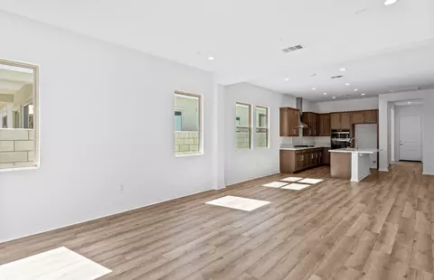 Living - 80-695 San Clemente Dr, Indio, CA 92203 photo 2 of 3