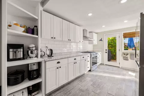 Kitchen - 82191 Ullman, Indio, CA 92201 photo 2 of 5