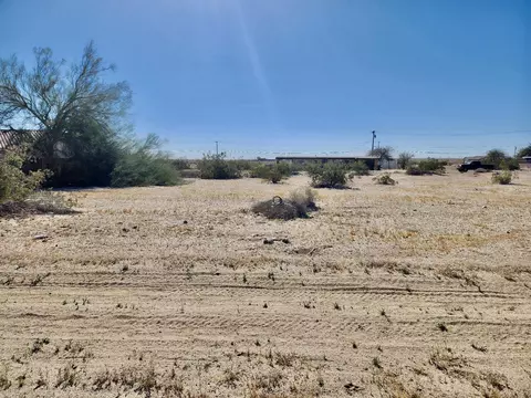 2265 Sand Ere Ave, Thermal, CA 92274 photo 2