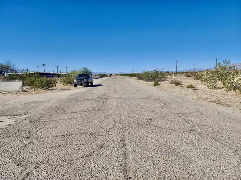 2265 Sand Ere Ave, Thermal, CA 92274 photo 5