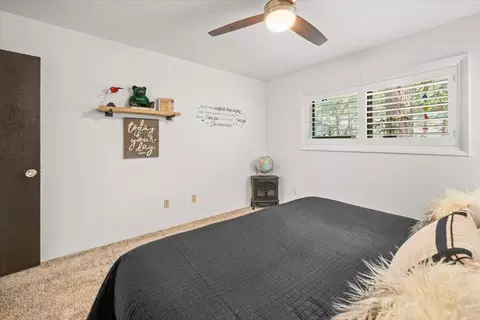 Bedroom - 436 Eton Ln, Big Bear City, CA 92314 photo 6 of 10