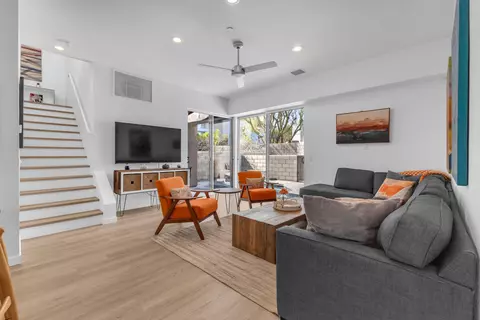220 Enterprise Way, Palm Springs, CA 92262