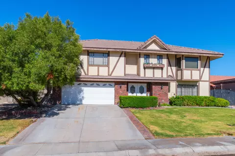 Exterior - 204 Fairway Dr, Needles, CA 92363 photo 15 of 17