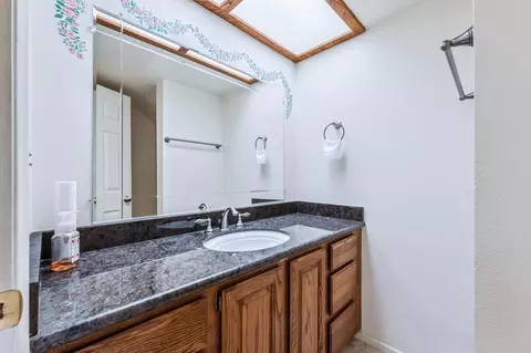 Bath - 204 Fairway Dr, Needles, CA 92363 photo 6 of 6