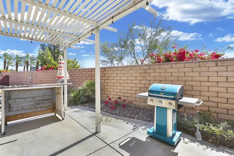 Exterior - 80449 Atherstone Dr, Indio, CA 92203 photo 13 of 19