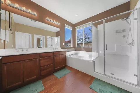 Bath - 80449 Atherstone Dr, Indio, CA 92203 photo 2 of 3