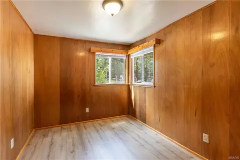 Bedroom - 901 Sugarloaf Blvd, Big Bear City, CA 92314 photo 3 of 7