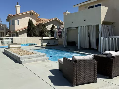 26334 Edgewater Ln, Helendale, CA 92342