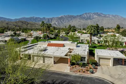 6110 Saint Andrews Plz, Palm Springs, CA 92264