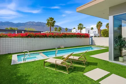 542 Skylar Ln, Palm Springs, CA 92262