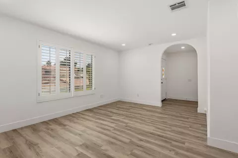 Living - 79990 Camelback Dr, Bermuda Dunes, CA 92203 photo 2 of 3