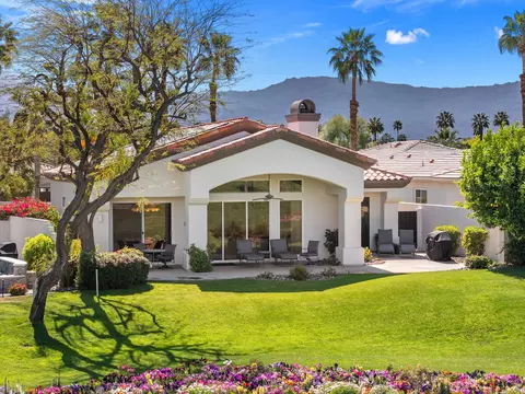 428 Tomahawk Dr, Palm Desert, CA 92211