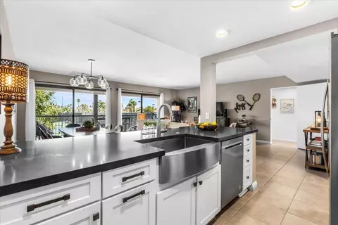 45720 Club Circle Dr, Palm Desert, CA 92260
