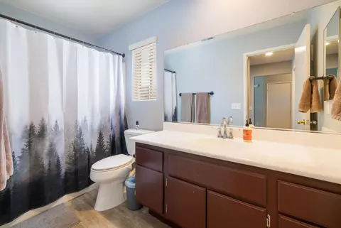 Bath - 49840 Jade Way, Indio, CA 92201 photo 1 of 2
