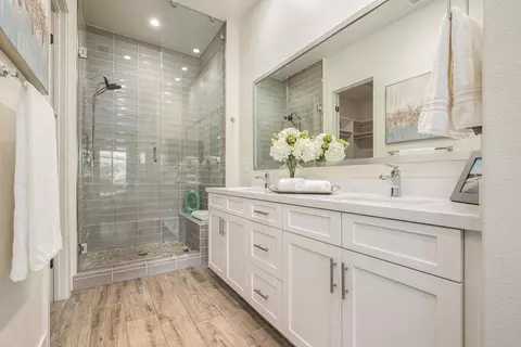 Bath - 82650 Walker Canyon Dr, Indio, CA 92201 photo 2 of 3