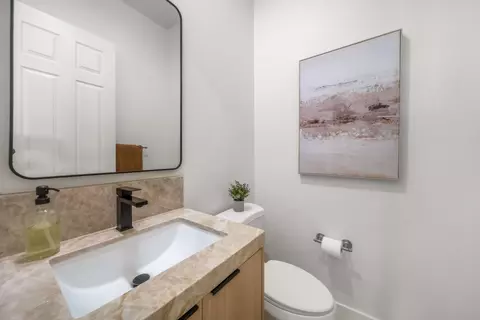 Bath - 80262 Amazon Ave, Indio, CA 92201 photo 1 of 6