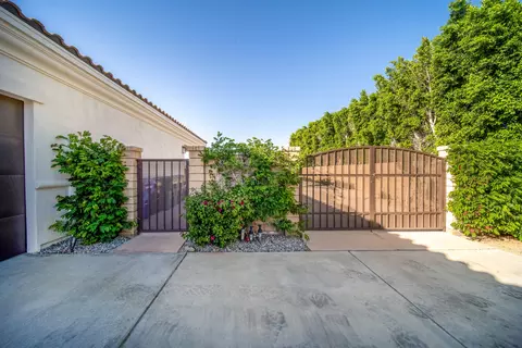 Exterior - 80262 Amazon Ave, Indio, CA 92201 photo 3 of 15