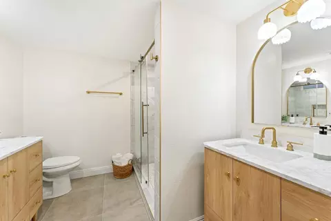 Bath - 82431 Priscilla Ct, Indio, CA 92201 photo 5 of 7