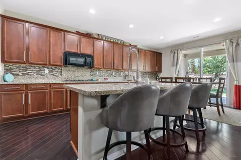 Kitchen - 80076 Bridgeport Dr, Indio, CA 92201 photo 2 of 5