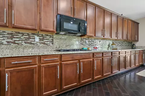 Kitchen - 80076 Bridgeport Dr, Indio, CA 92201 photo 3 of 5