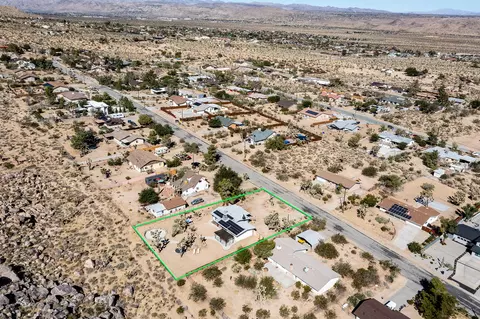 View/Area - 61093 Prescott Trl, Joshua Tree, CA 92252 photo 2 of 6