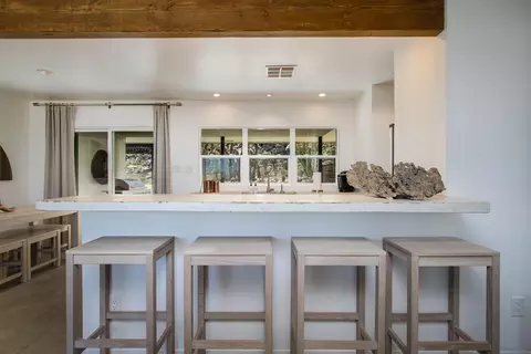 Kitchen - 61093 Prescott Trl, Joshua Tree, CA 92252 photo 1 of 3