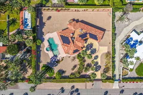 696 E Vereda Sur, Palm Springs, CA 92262