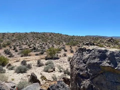 5168 Lazy Ln, Johnson Valley, CA 92285