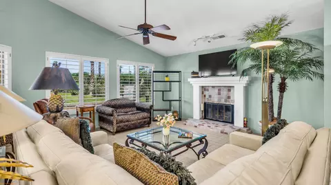 Living - 42895 Scirocco Rd, Palm Desert, CA 92211 photo 2 of 5