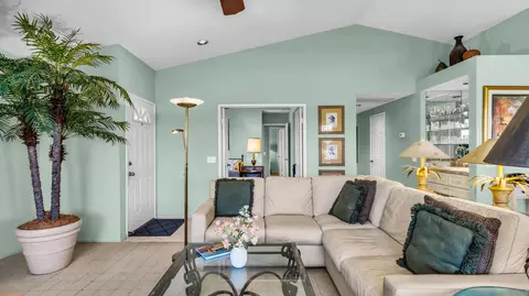 Living - 42895 Scirocco Rd, Palm Desert, CA 92211 photo 4 of 5