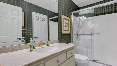 Bath - 42895 Scirocco Rd, Palm Desert, CA 92211 photo 4 of 6