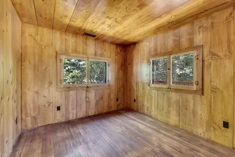 Bedroom - 54730 River Dr, Idyllwild, CA 92549 photo 3 of 4
