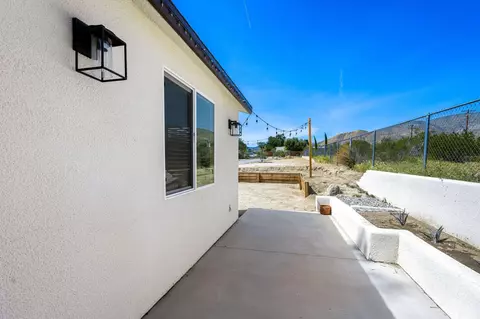 Exterior - 11229 San Jacinto St, Morongo Valley, CA 92256 photo 8 of 10