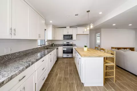 Kitchen - 11229 San Jacinto St, Morongo Valley, CA 92256 photo 4 of 4