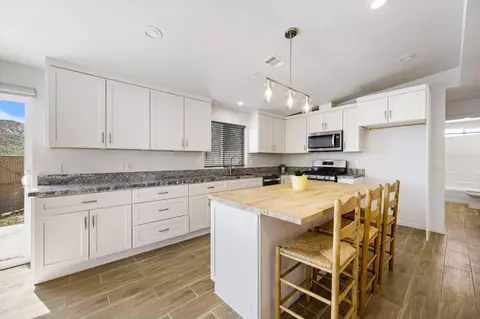 Kitchen - 11229 San Jacinto St, Morongo Valley, CA 92256 photo 1 of 4