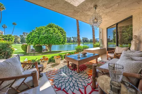 910 Island Dr, Rancho Mirage, CA 92270