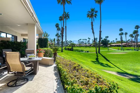 38819 Wisteria Dr, Palm Desert, CA 92211