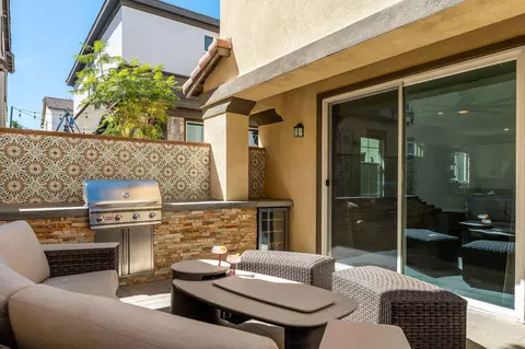 41183 Emory Ln, Palm Desert, CA 92211